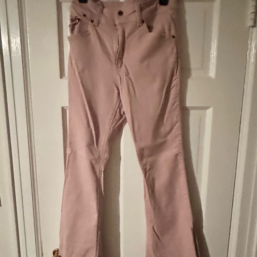 Levi's Women's Light Pink Jeans - Picture 2 of 10